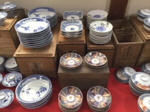 【骨董品の売却。ダマされないためのお店の見分け方】